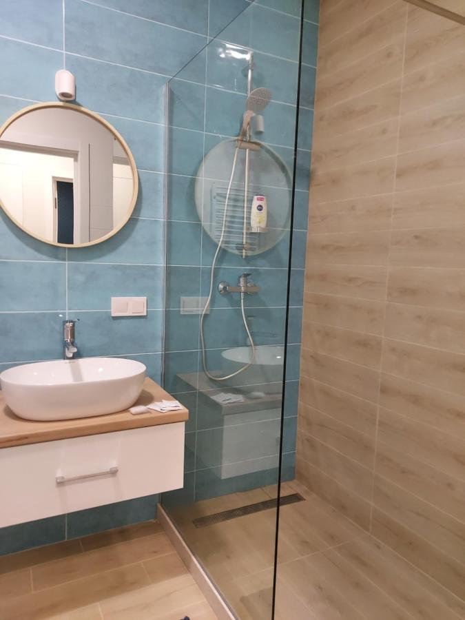 Prestige Apartments Rivne Esterno foto